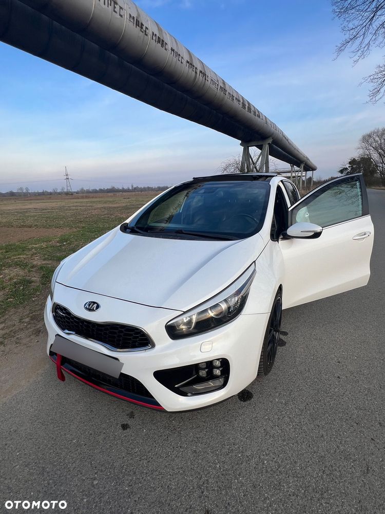 Kia Ceed 1.6 T-GDI GT - 26