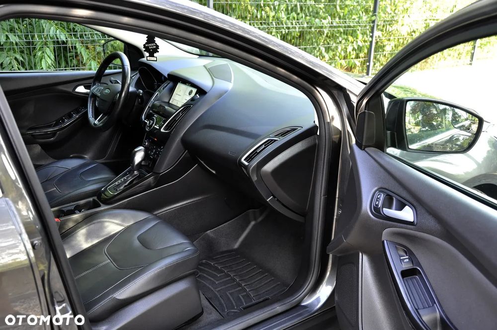 Ford Focus - 29