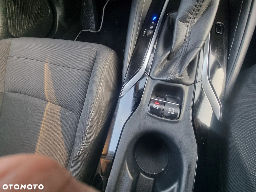 Toyota Corolla 2.0 Hybrid Executive - 23