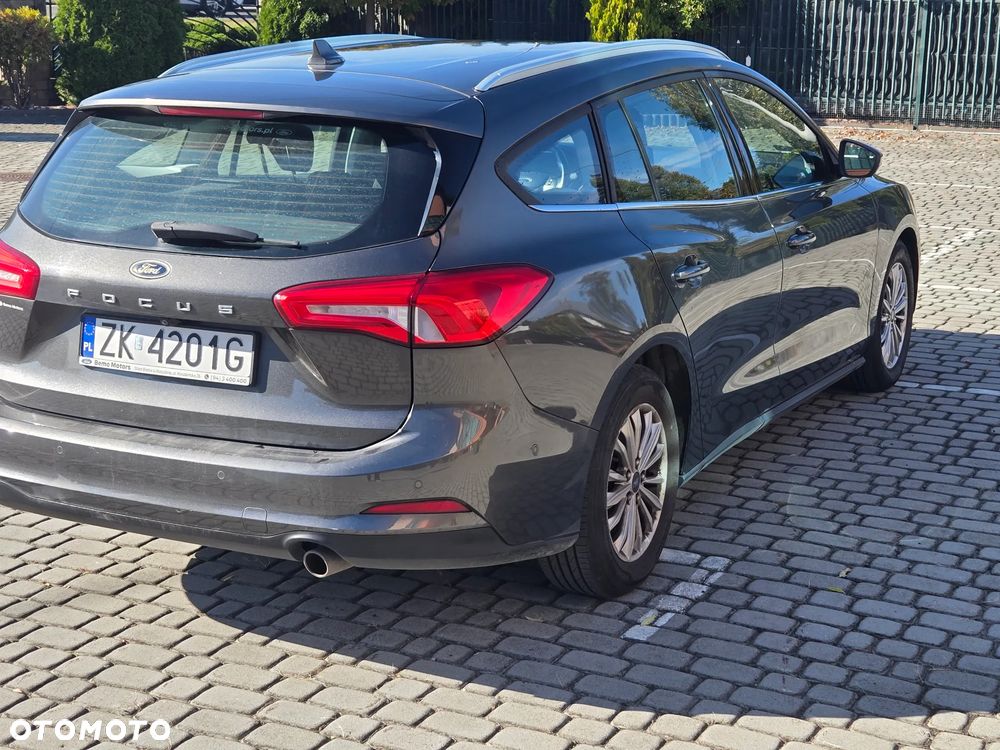 Ford Focus - 10