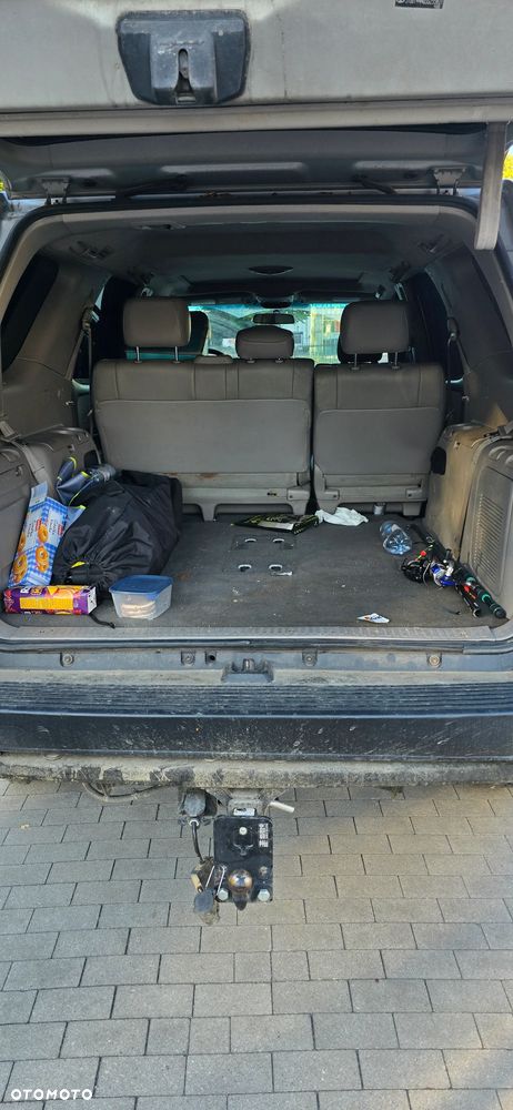 Toyota Sequoia - 36