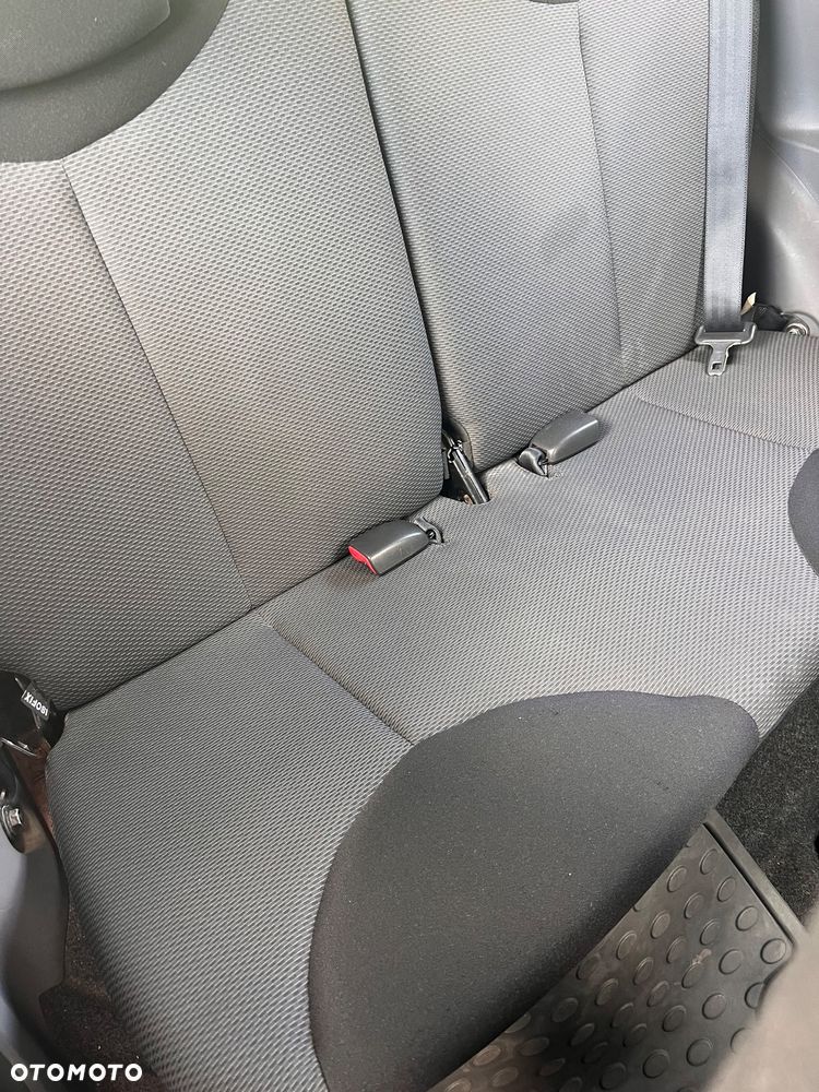 Toyota Aygo 1.0 VVT-i Sol MM - 10