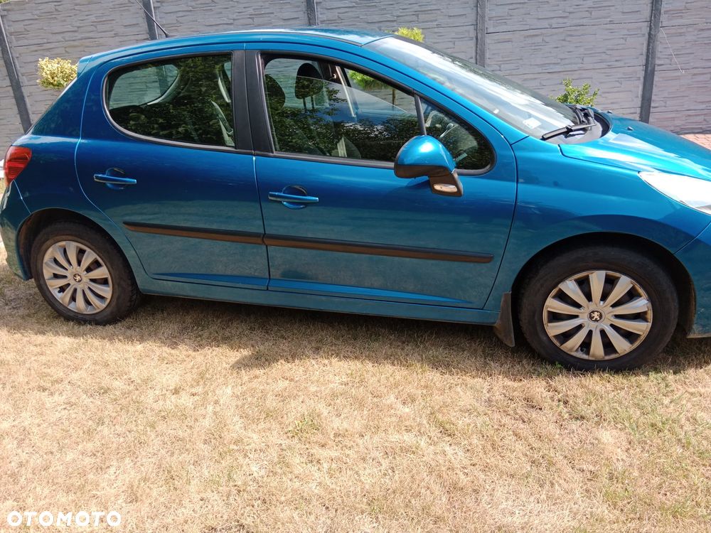 Peugeot 207 - 4