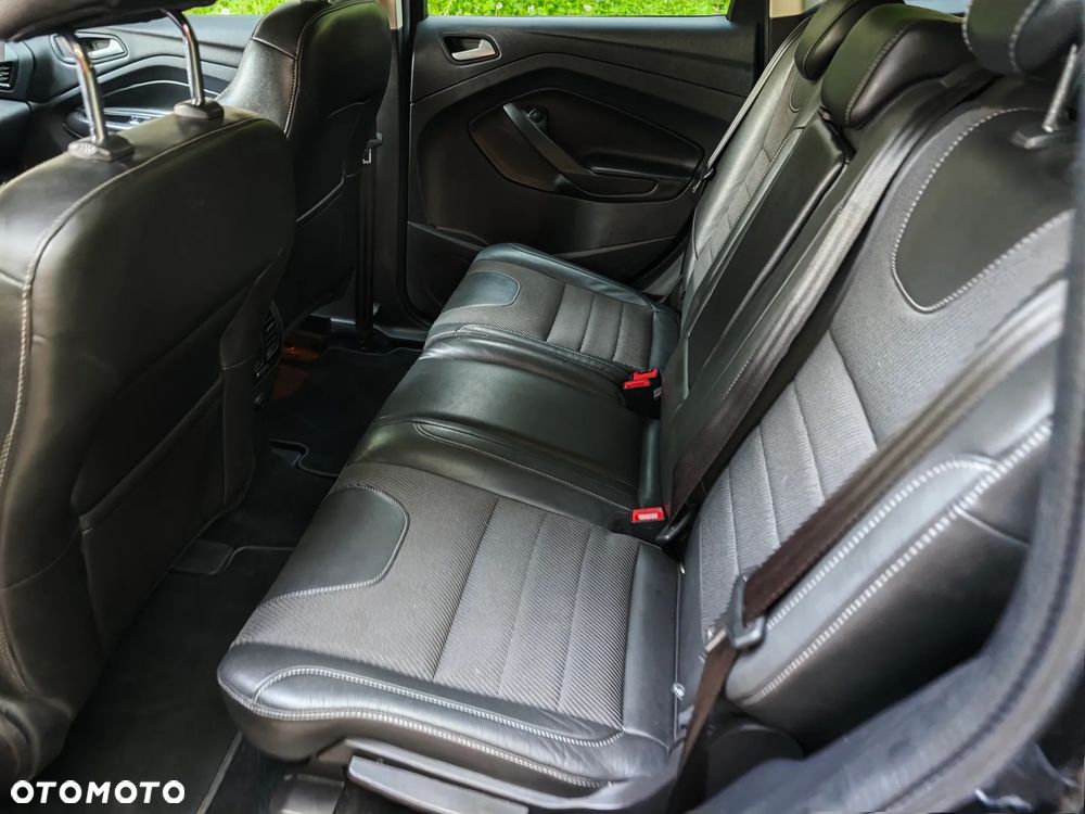 Ford Kuga 2.0 TDCi 4x4 Titanium - 15