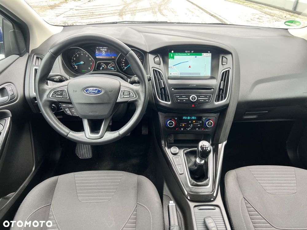 Ford Focus SW 1.5 EcoBoost S&S Titanium - 25