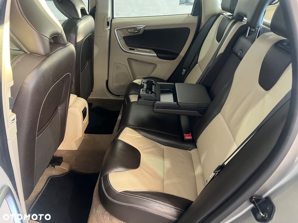 Volvo XC 60 D3 Ocean Race - 17