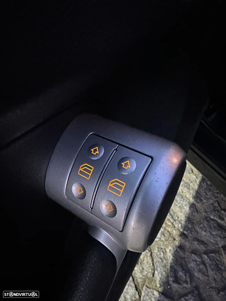 Mercedes-Benz SLK 200 - 13