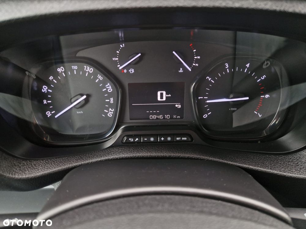 Opel Vivaro - 19