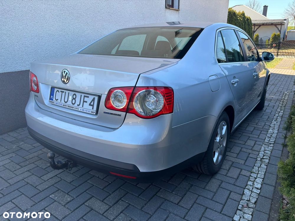 Volkswagen Jetta 1.9 TDI Comfortline - 2