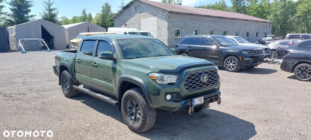 Toyota Tacoma - 2