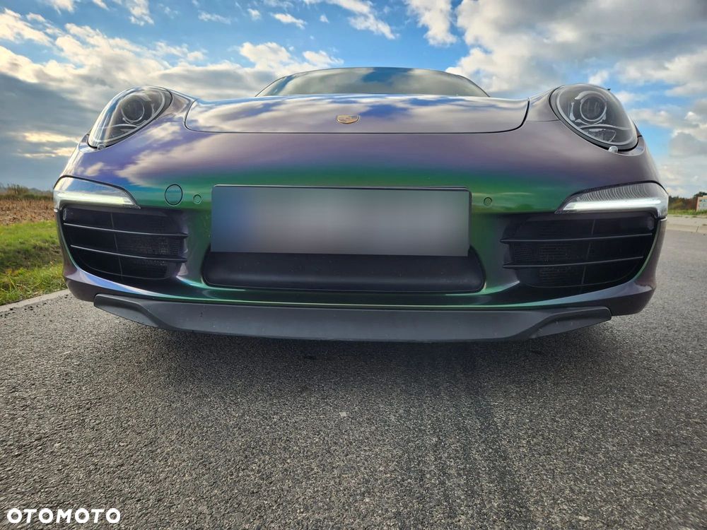 Porsche 911 Carrera S - 10