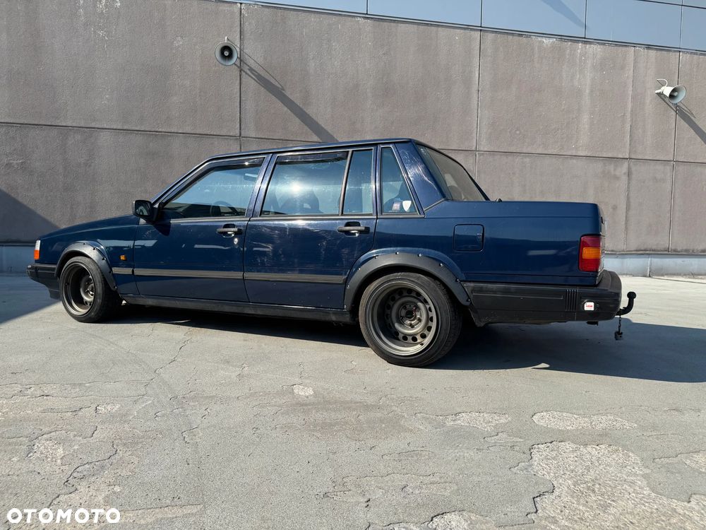 Volvo Seria 700 - 6