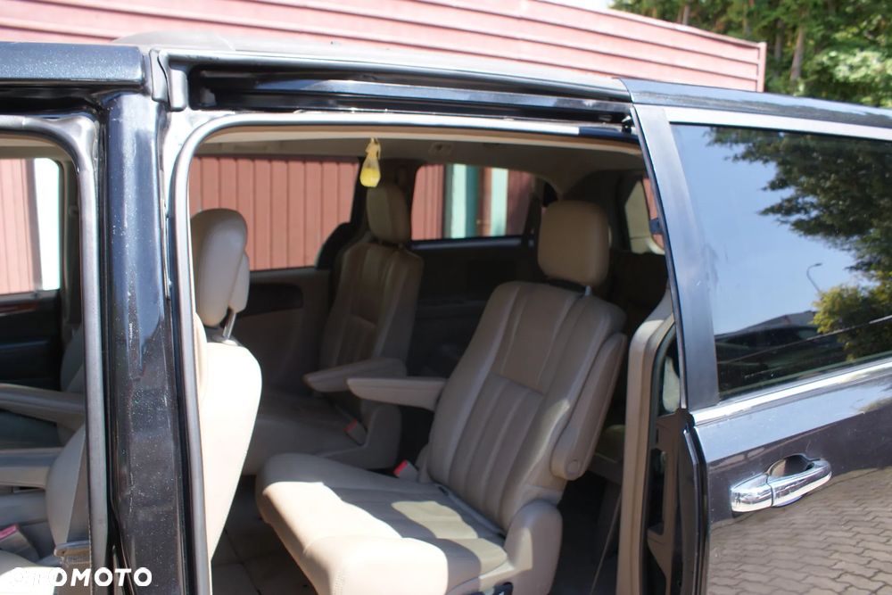 Chrysler Town & Country 3.6 Touring - 19