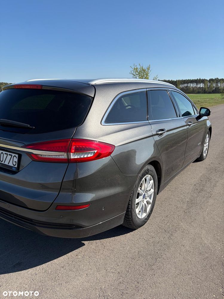 Ford Mondeo 2.0 Hybrid Titanium GPF - 21