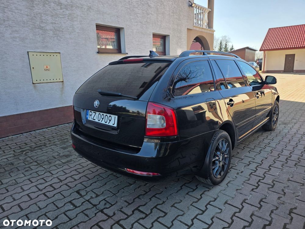 Skoda Octavia 2.0 TDI DPF Ambiente - 9