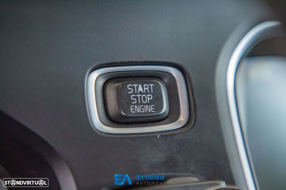 Volvo V40 1.6 D2 R-Design - 37