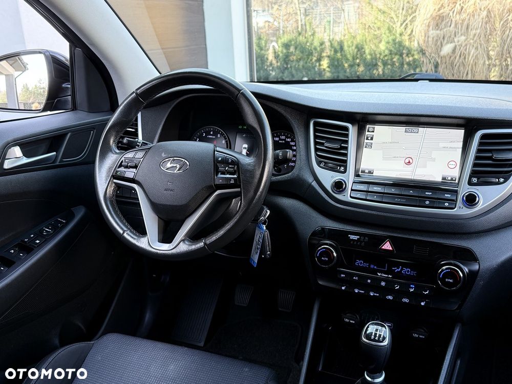 Hyundai Tucson 1.6 GDI BlueDrive Style 2WD - 34