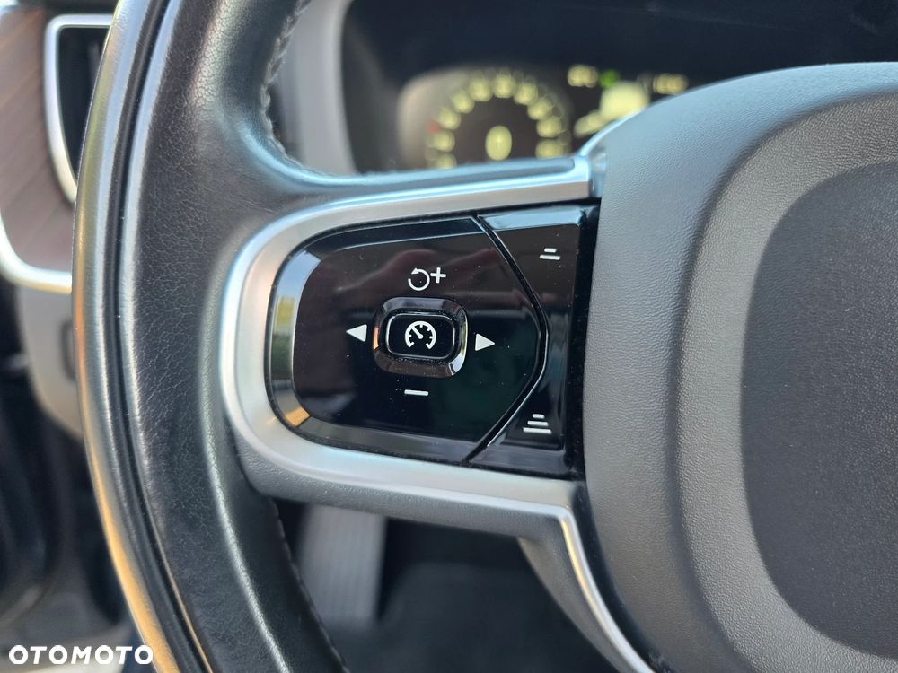 Volvo XC 60 - 28