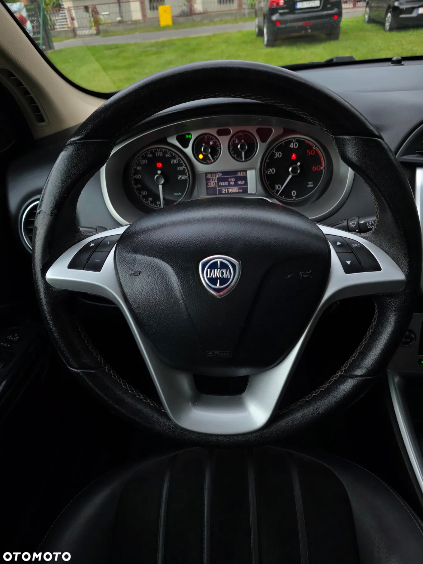 Lancia Delta 1.9 MJ TB Executive - 24