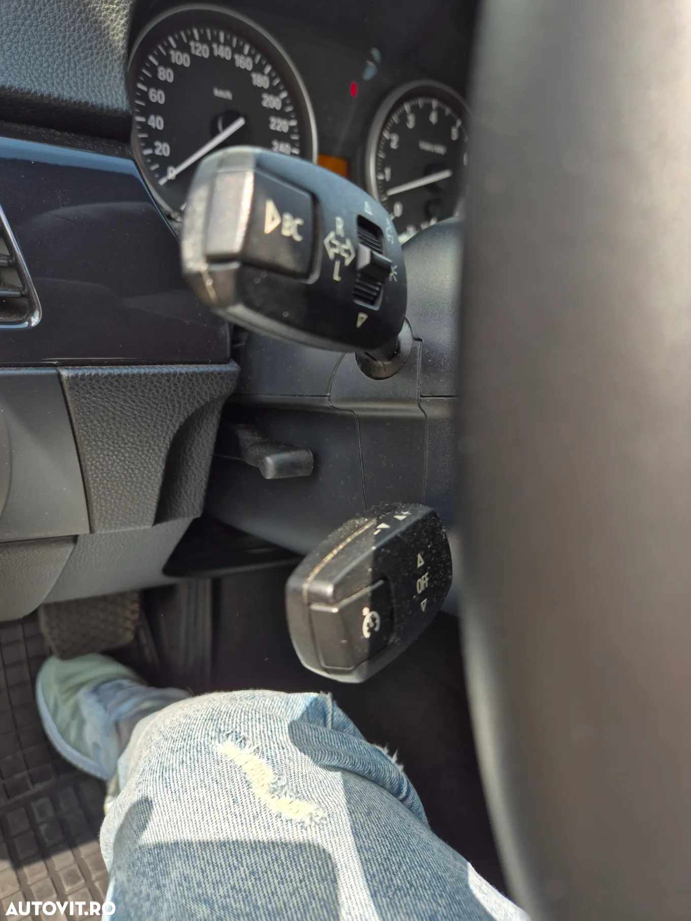 BMW Seria 3 325i Coupe Aut. - 16