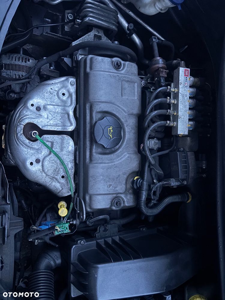 Peugeot 207 75 Urban Move - 20