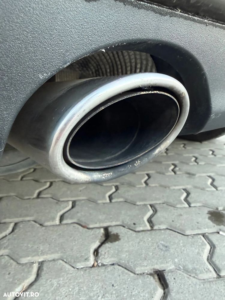 Mercedes-Benz A - 19