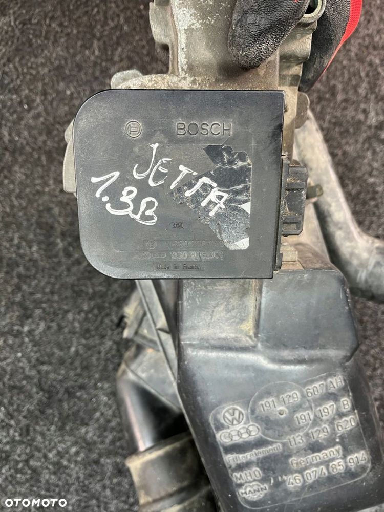 przepływomierz obudowa filtra powietrza vw jetta 1.3b - 6