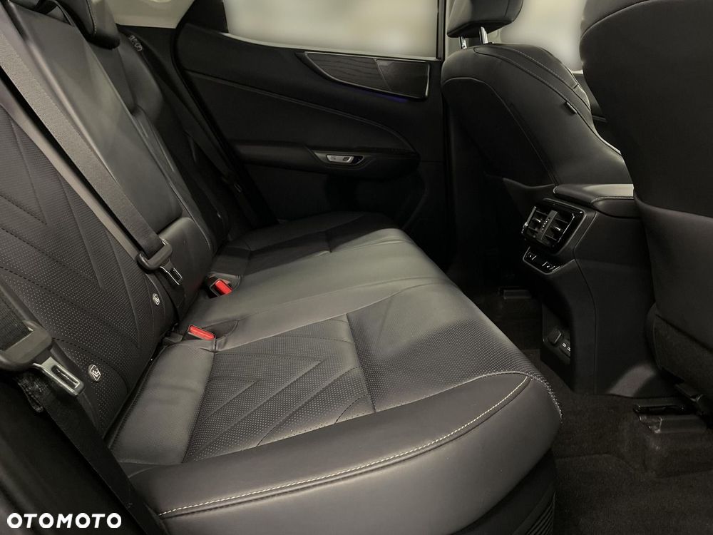 Lexus NX 350h Omotenashi AWD - 17