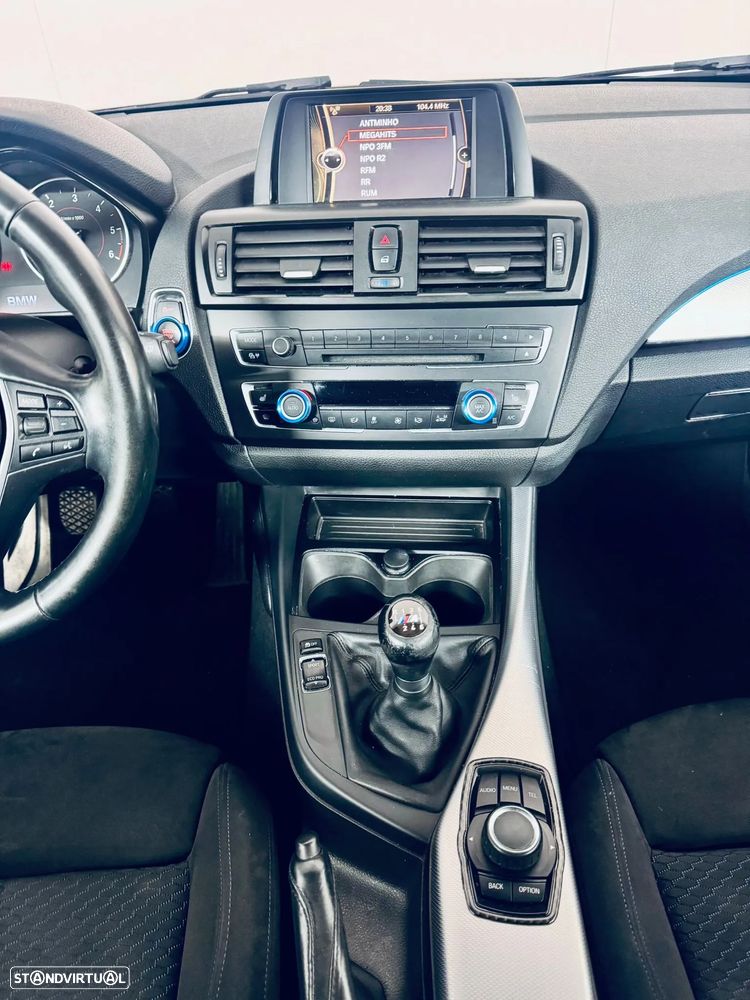 BMW 120 d Pack M - 13