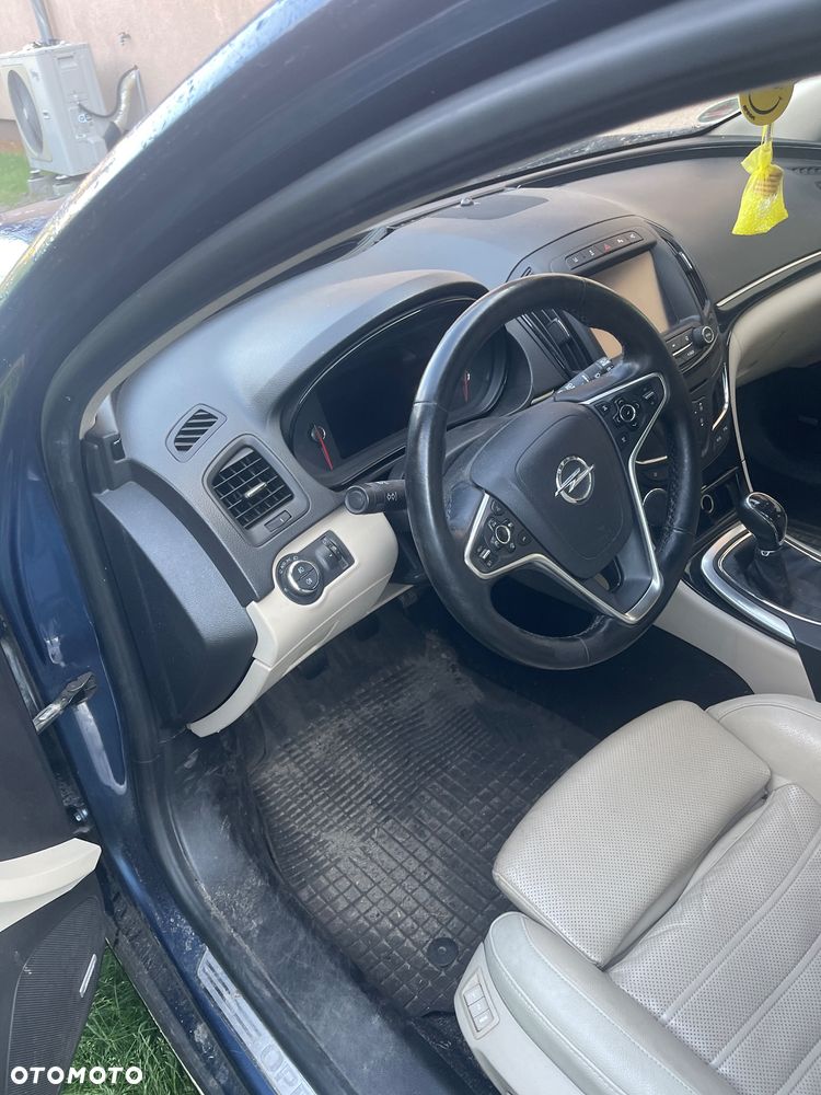 Opel Insignia - 10
