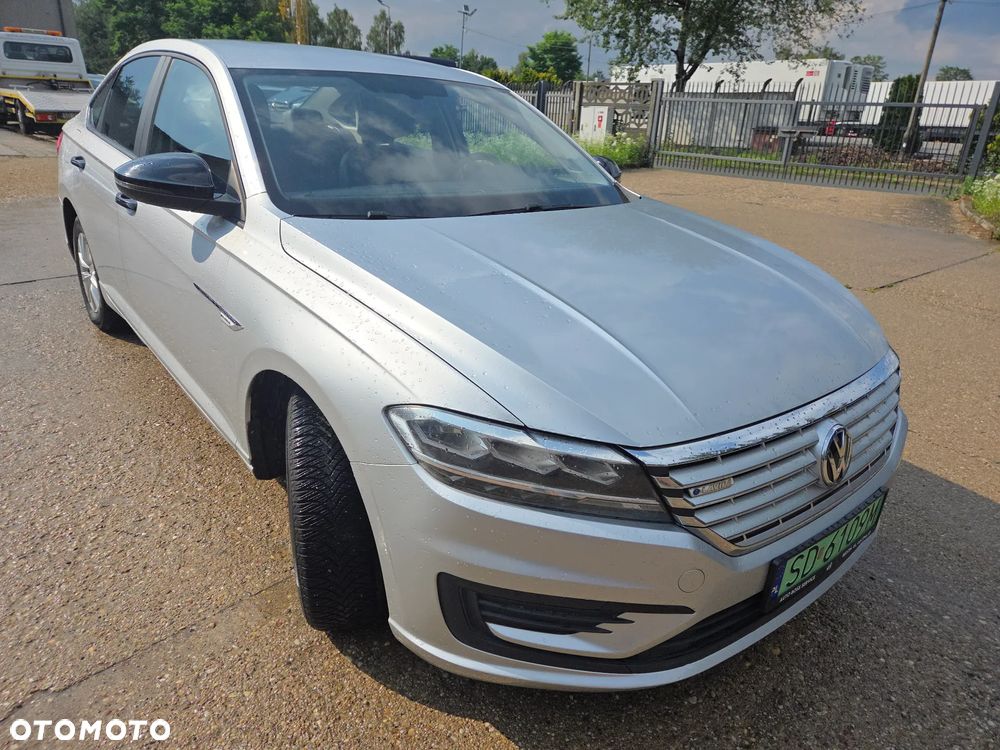 Volkswagen Golf - 2