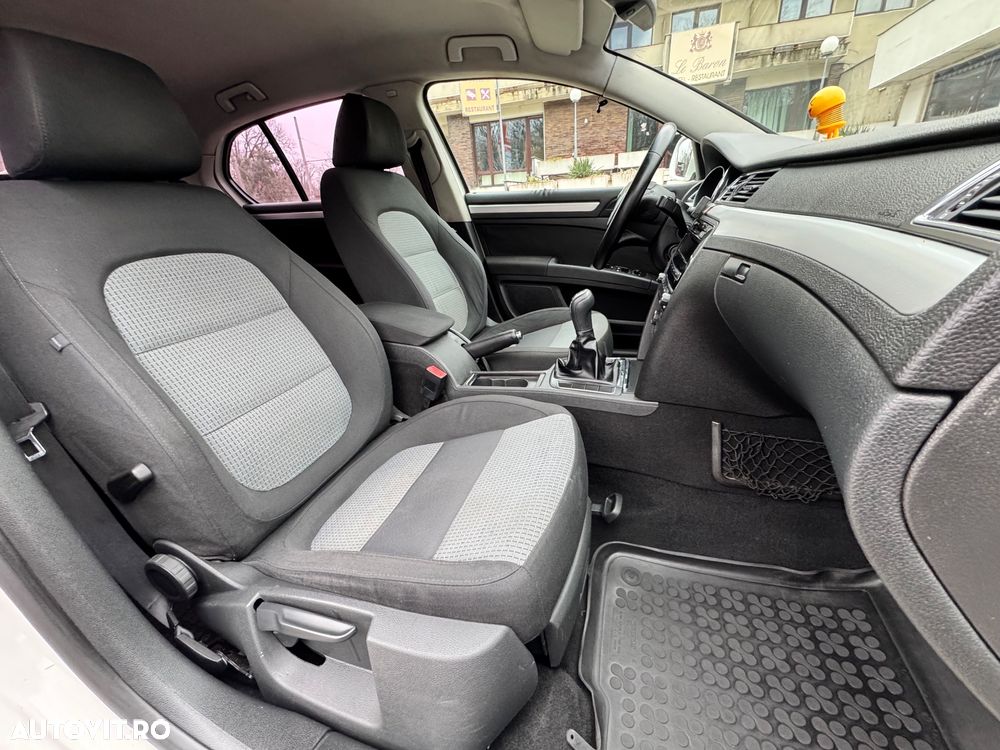 Skoda Superb 2.0 TDI Active - 14