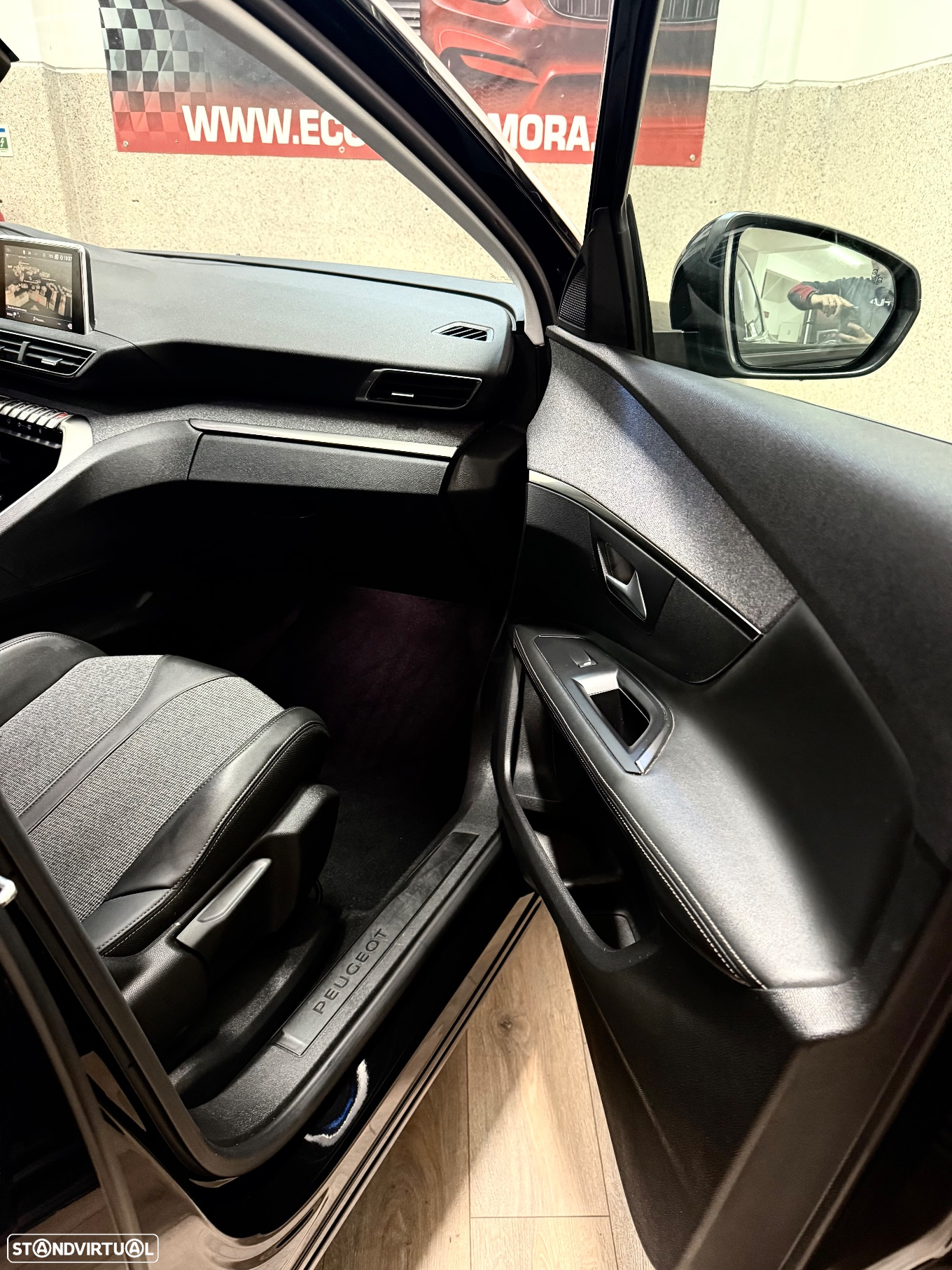 Peugeot 3008 1.2 PureTech Allure EAT8 - 25