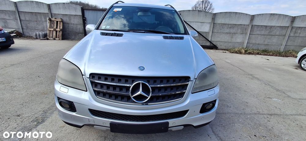Mercedes-Benz ML 320 CDI 4Matic 7G-TRONIC - 2