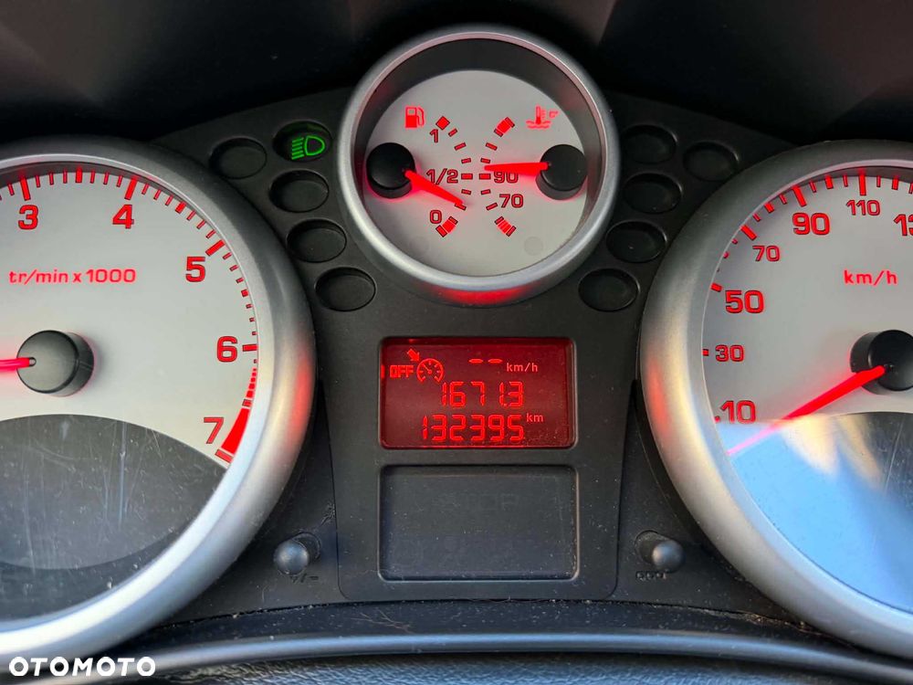Peugeot 207 - 8