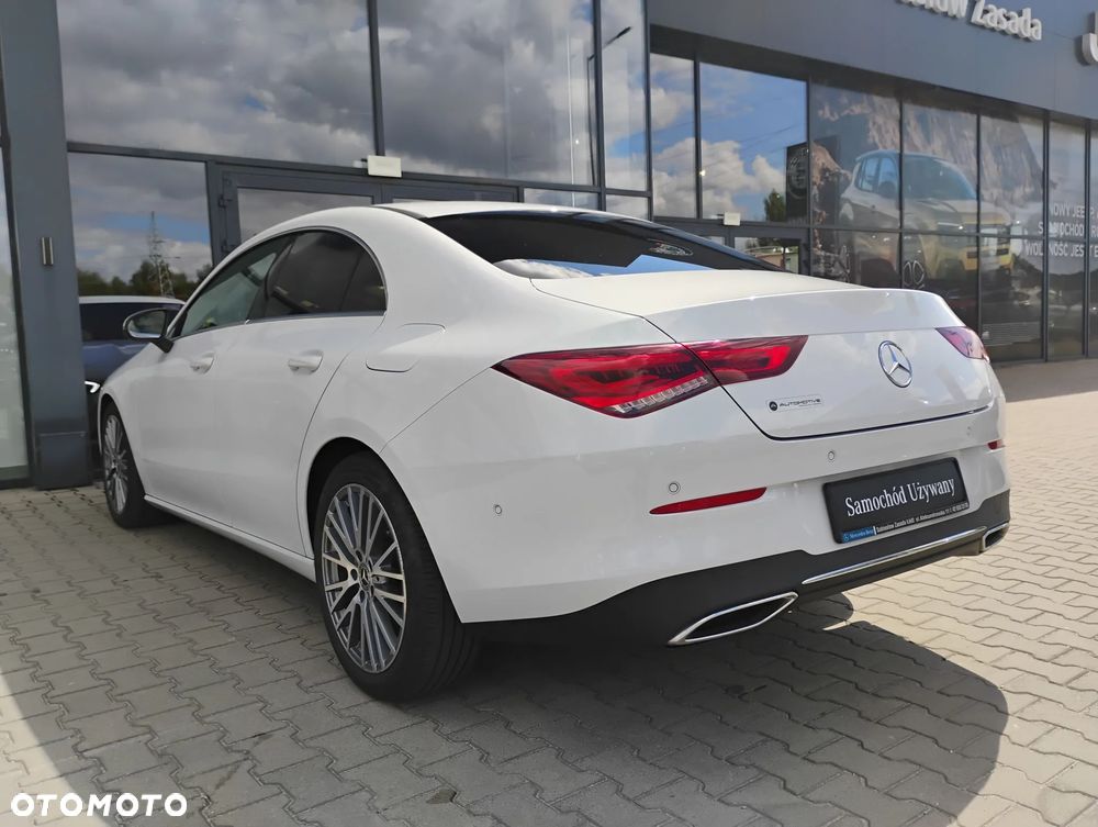 Mercedes-Benz CLA 180 Progressive 7G-DCT - 7