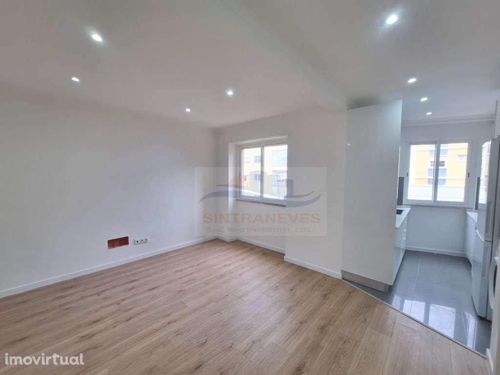 T3 Totalmente remodelado com varanda, Queluz - Grande imagem: 3/27