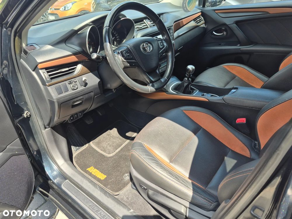 Toyota Avensis 1.8 Business Edition - 17