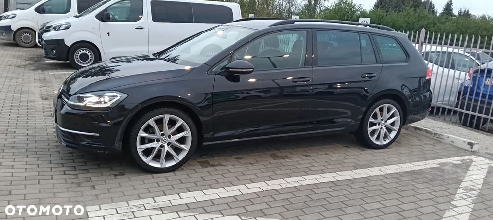 Volkswagen Golf - 10