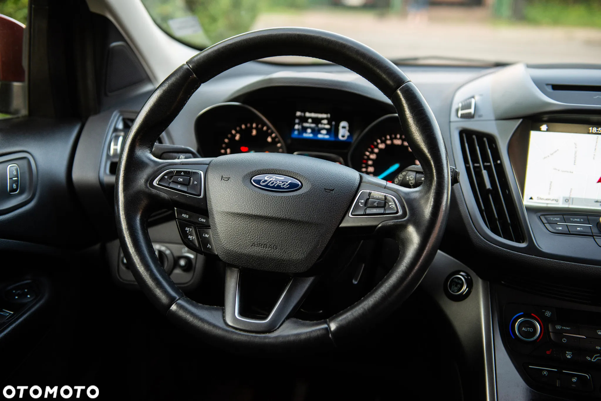 Ford Kuga 2.0 TDCi 4x4 Titanium - 30