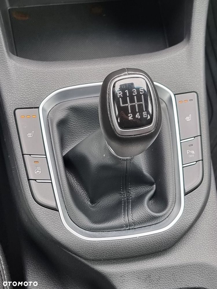 Hyundai i30 1.5 DPI Smart - 33