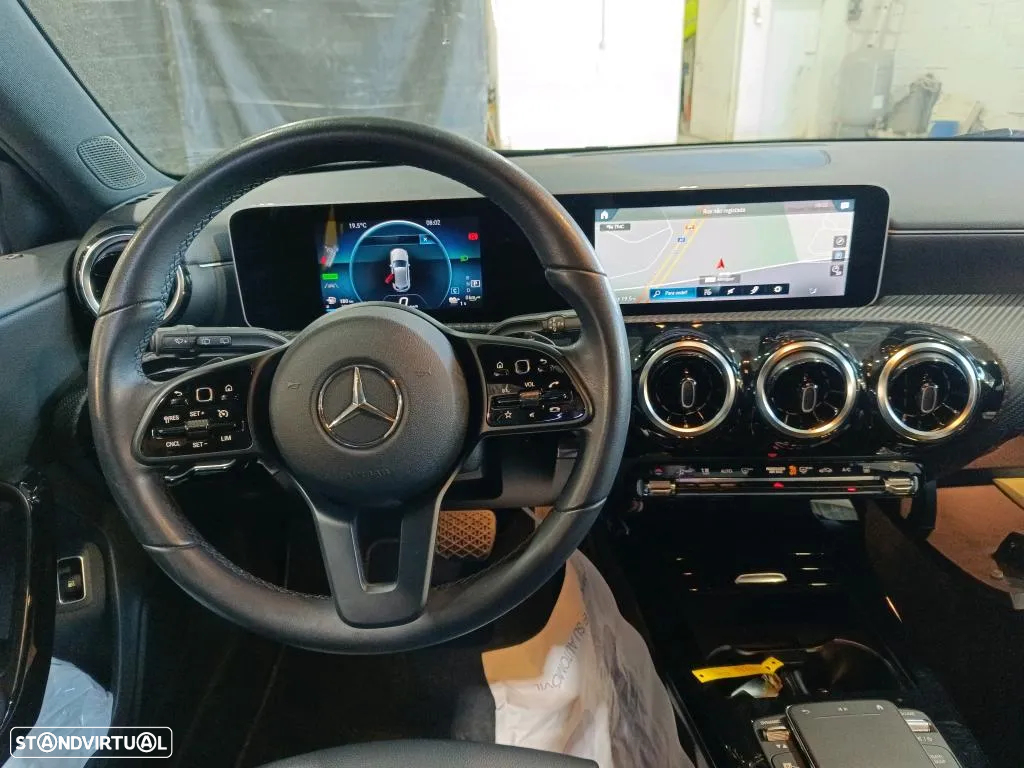 Mercedes-Benz A 250 e Style Plus - 11