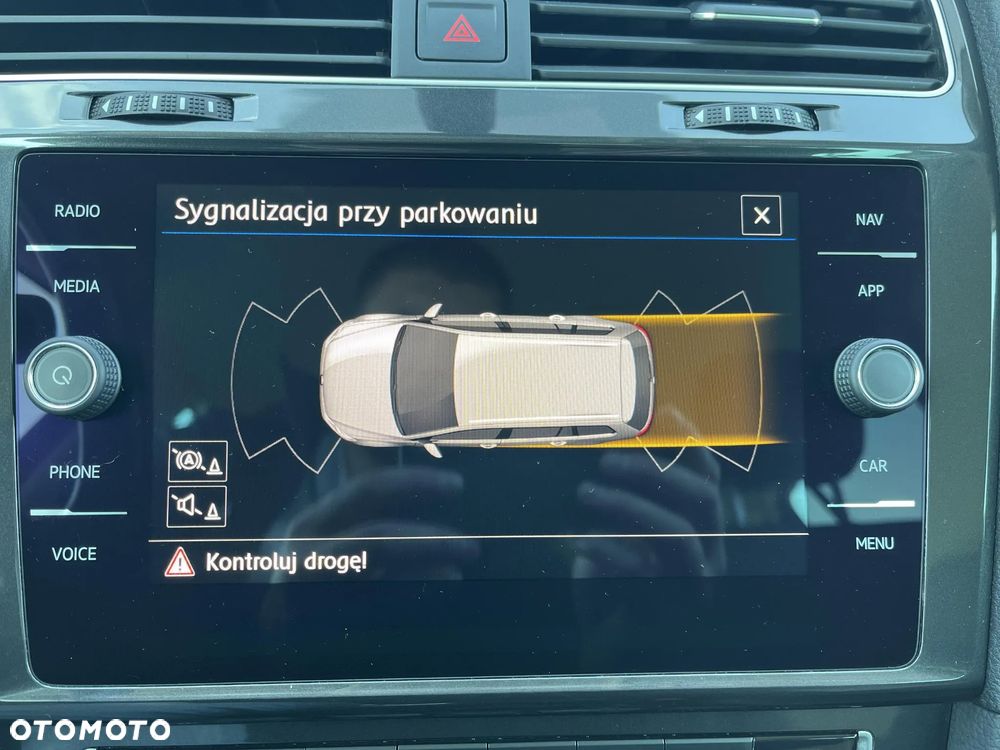 Volkswagen Golf VII 2.0 TDI BMT Comfortline - 23