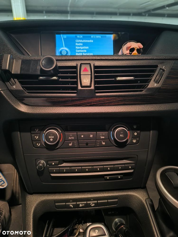 BMW X1 xDrive20i - 16