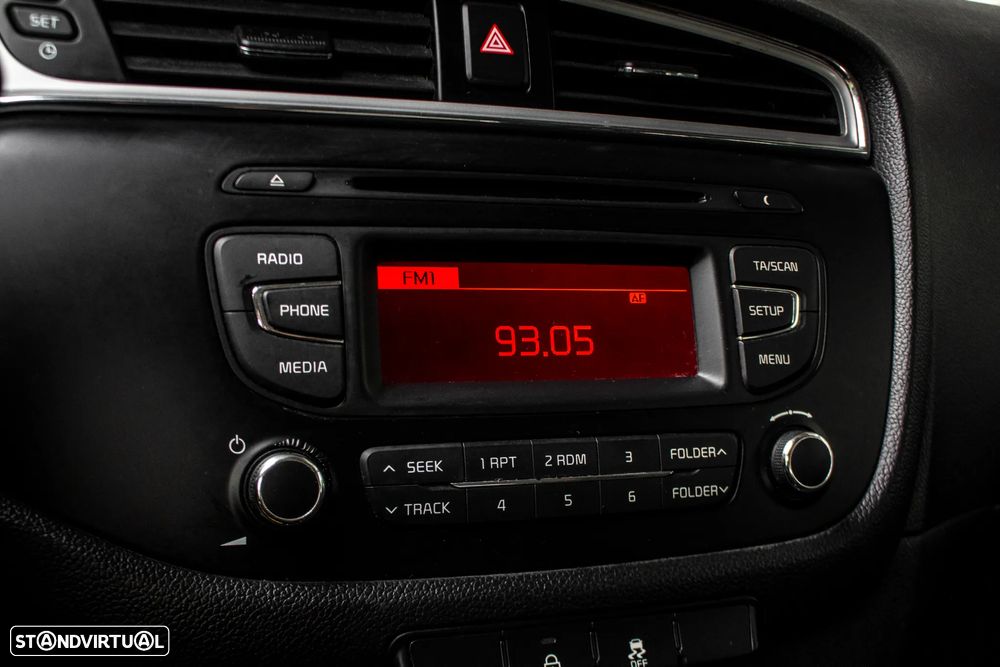 Kia Ceed SW 1.6 CRDi LX - 32