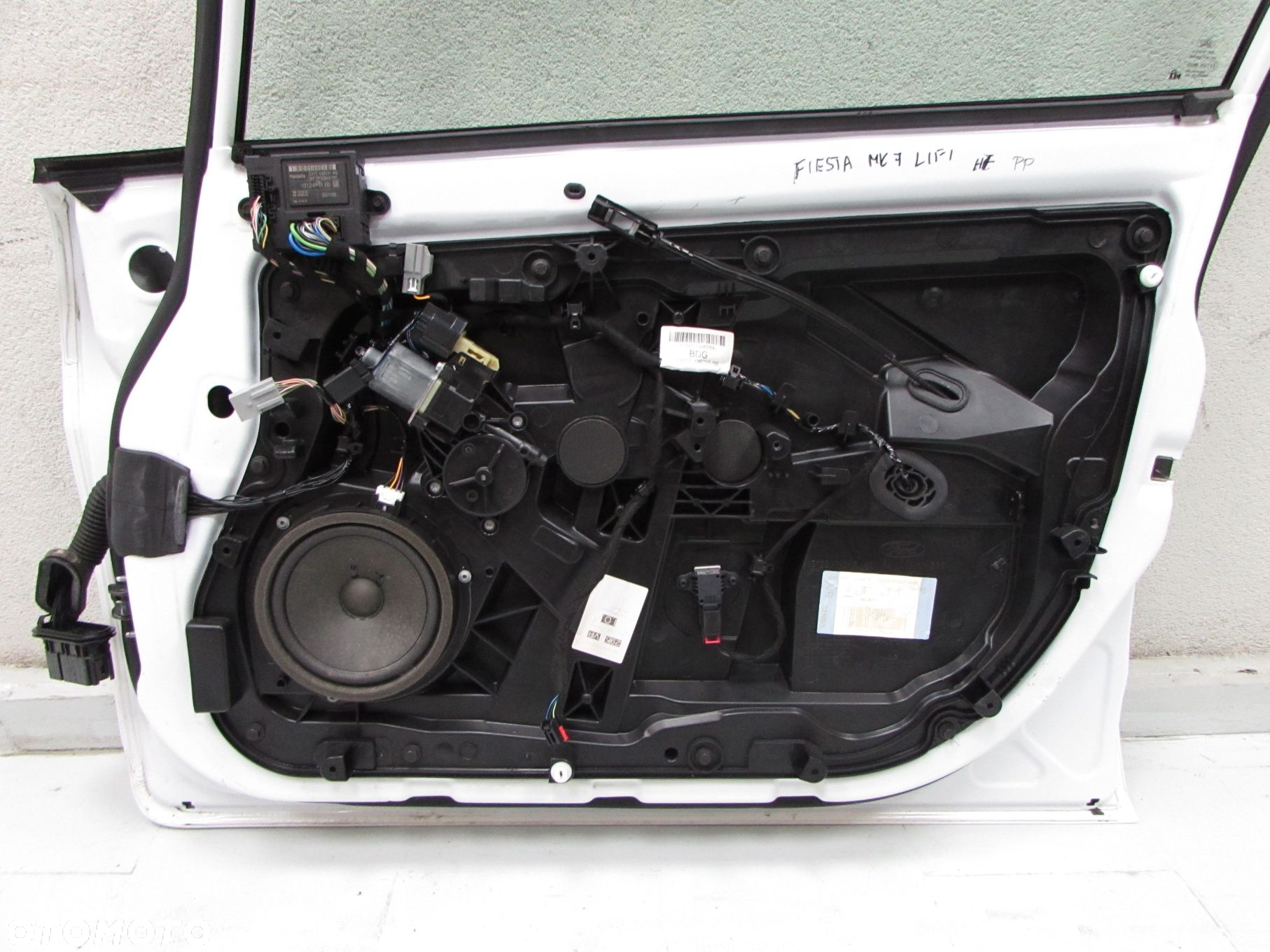 FORD FIESTA MK7 VII LIFT 12-17 DRZWI PRZOD PRAWE KPL FROZEN WHITE H7 DO ZALOZENIA - 11