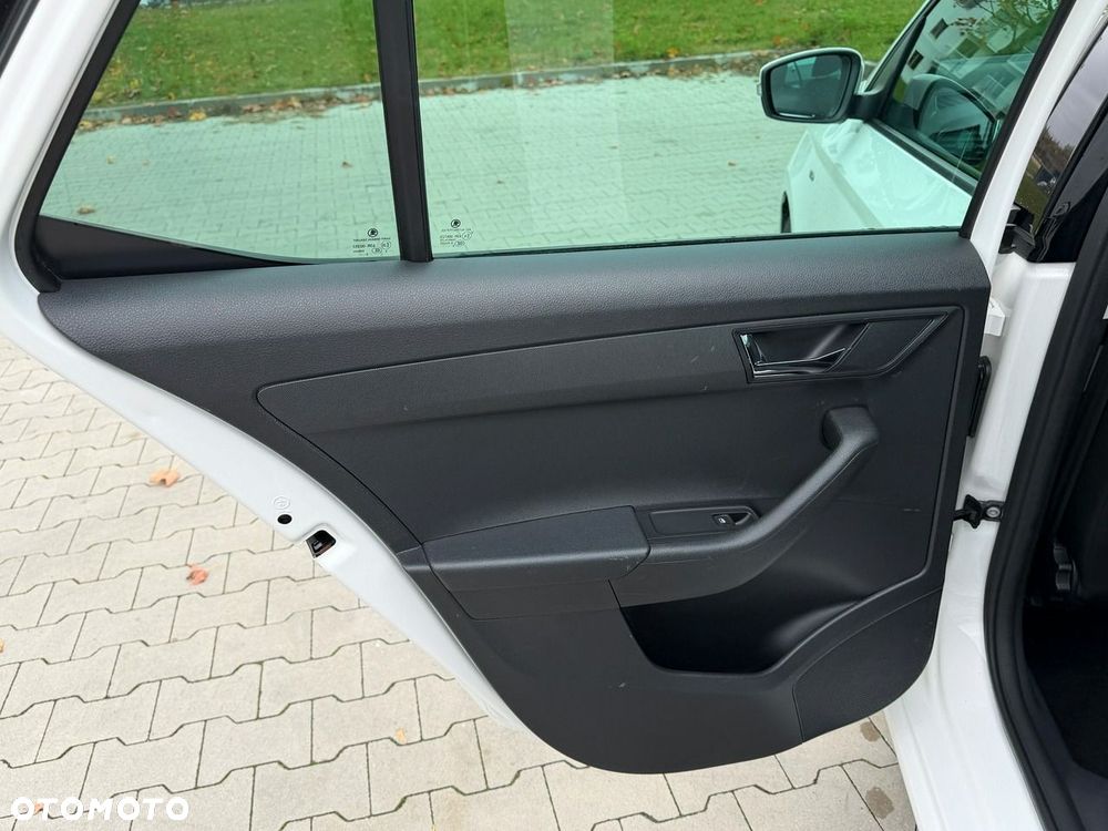 Skoda Fabia 1.0 TSI Drive 125 - 30