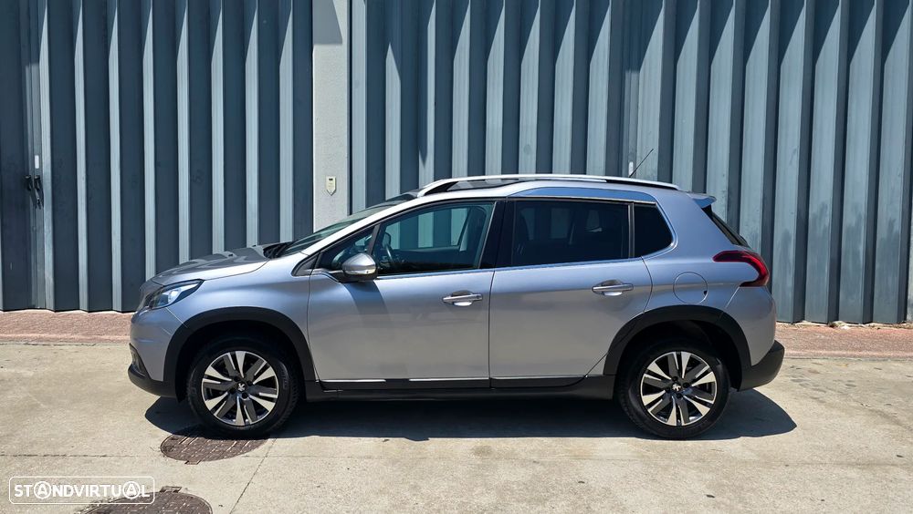 Peugeot 2008 PureTech 82 Allure - 4