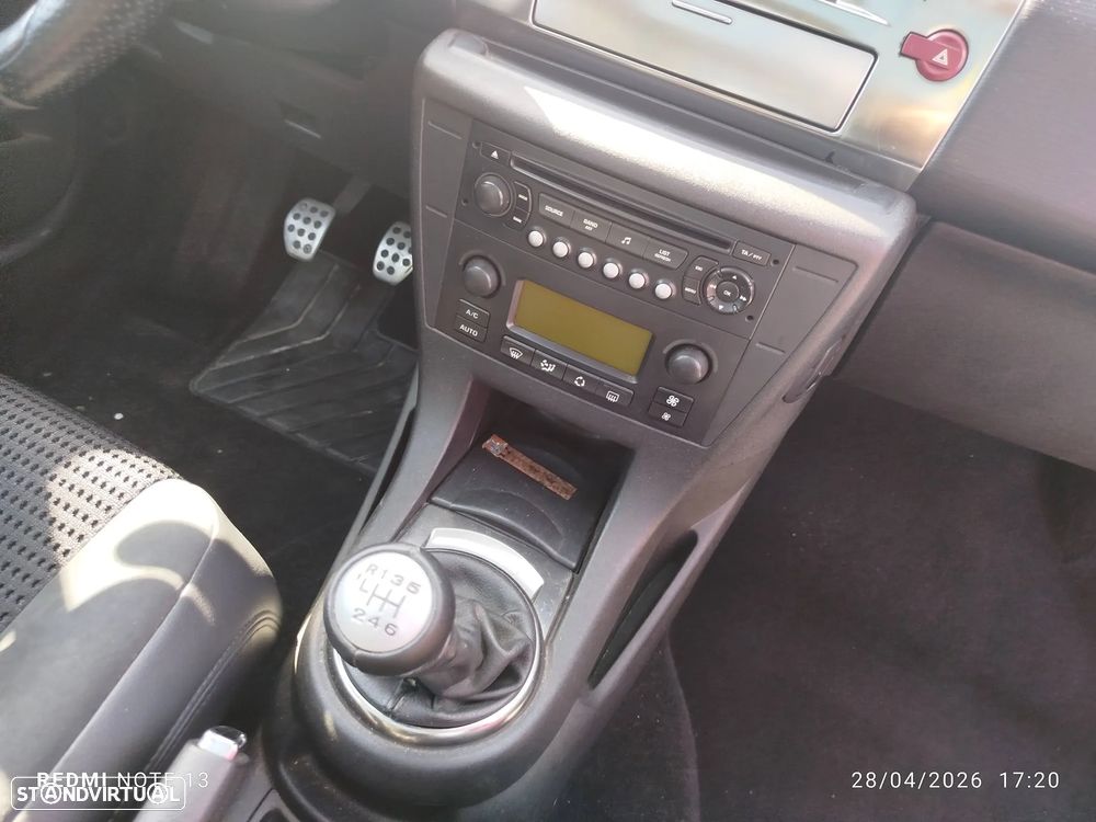 Citroën C4 2.0 HDi FAP VTR Plus - 8