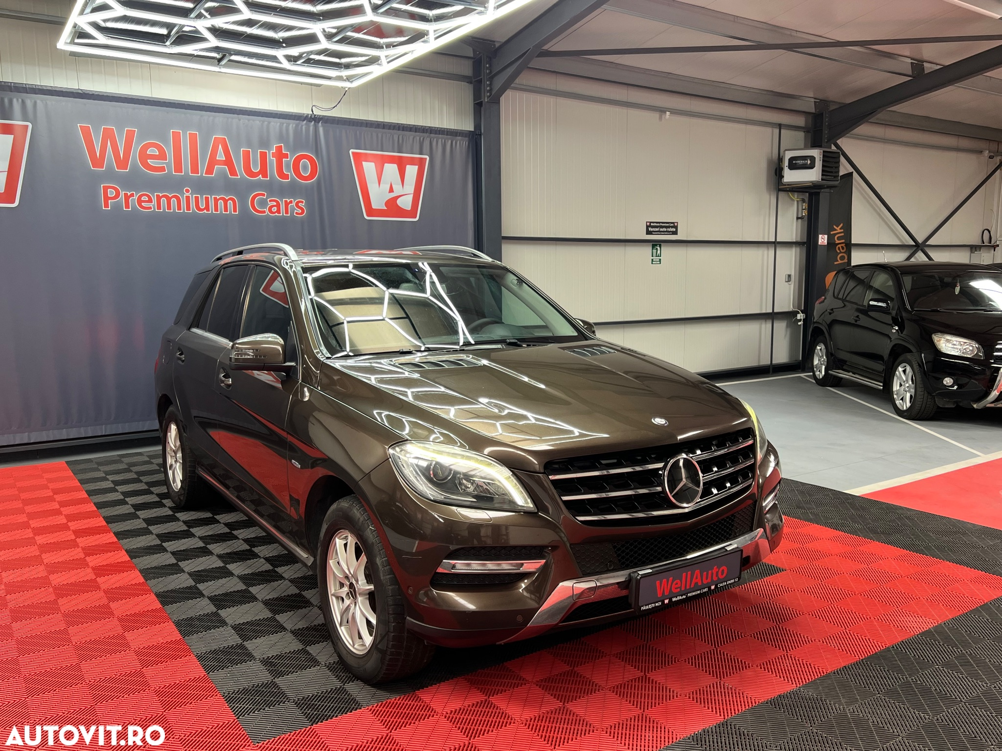 Mercedes-Benz ML 350 BlueTec 4MATIC Aut - 3